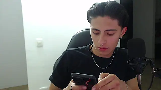 jay dimarco2 online show from September 2025 02:21:02 AM