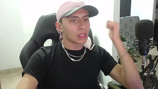 jay dimarco2 online show from December 2025 02:00:02 AM