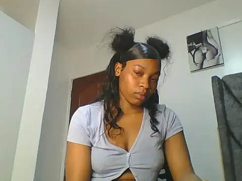 Snapshot of _Becky002 chatting on July 2026 06:45:02 PM Becky002 online show from July 2026 06:45:02 PM