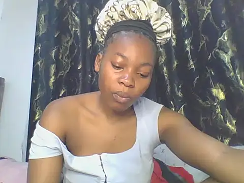 Snapshot of _Becky002 chatting on October 2025 09:41:01 AM Becky002 online show from October 2025 09:41:01 AM