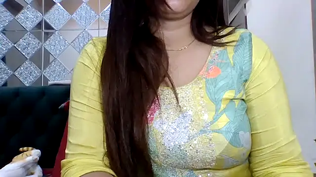 sparkling queen online show from November 2025 01:58:02 PM