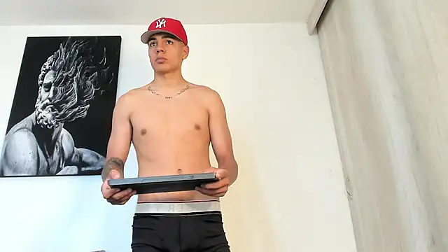 santiago sosa24 online show from March 2026 04:19:02 PM