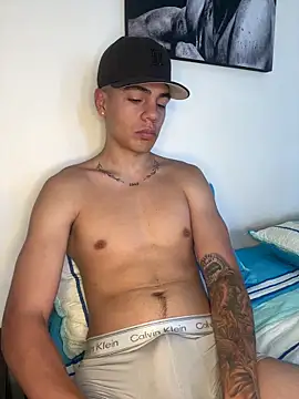 santiago sosa24 online show from May 2026 03:42:01 PM