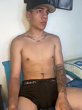 santiago sosa24 online show from June 2026 03:40:02 PM