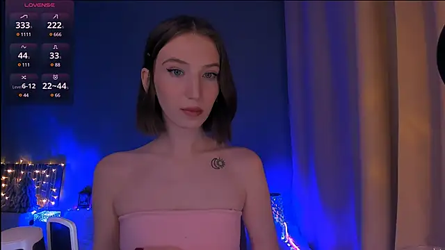 ellaamber online show from January 2025 10:20:02 PM
