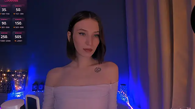 ellaamber online show from January 2025 09:31:02 PM