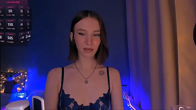 ellaamber online show from January 2025 05:36:02 AM