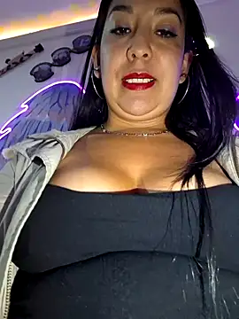 Bella keny online show from February 2025 11:21:02 PM