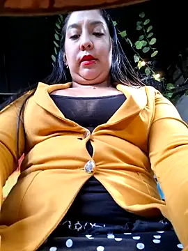 Bella keny online show from November 2025 06:29:02 PM