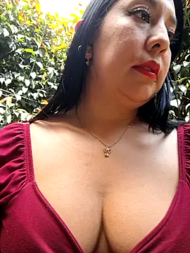 Bella keny online show from October 2025 06:40:02 PM