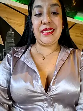 Bella keny online show from November 2025 07:07:01 PM