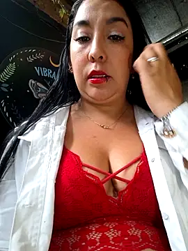 Bella keny online show from September 2025 05:41:01 PM