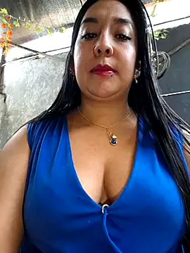 Bella keny online show from February 2026 06:39:02 PM