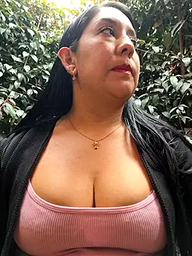 Bella keny online show from December 2025 07:18:01 PM