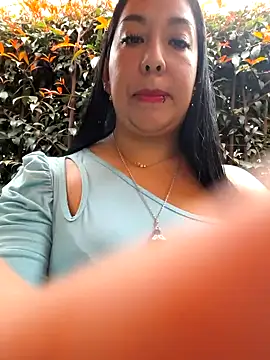 Bella keny online show from June 2026 03:50:01 PM