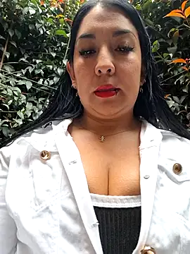 Bella keny online show from September 2025 07:14:01 PM
