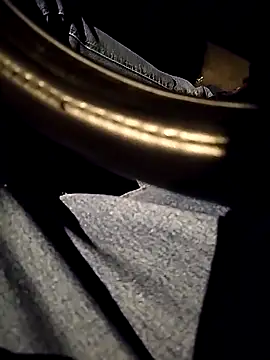 A man in public online show from October 2025 08:42:01 PM