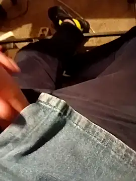 A man in public online show from May 2026 02:00:02 PM