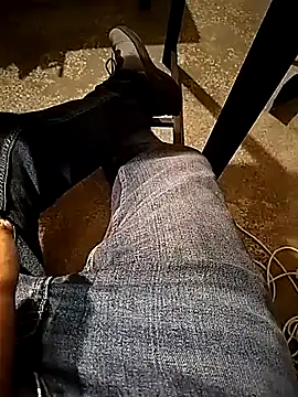 A man in public online show from January 2026 08:01:02 PM