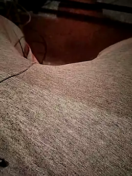 A man in public online show from January 2026 07:29:02 PM