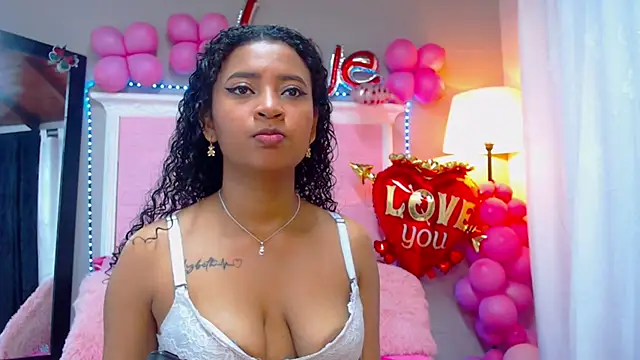 JessyZoe online show from February 2025 01:43:01 PM