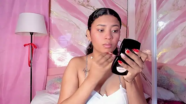 JessyZoe online show from November 2025 01:59:01 PM