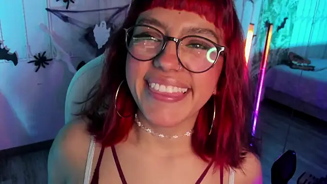 Snapshot of cute_hollywood chatting on November 2025 05:51:02 PM cute hollywood online show from November 2025 05:51:02 PM