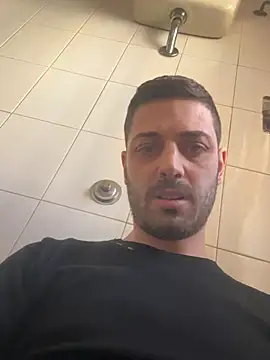 iltoscano95 online show from February 2026 12:45:01 PM