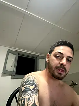 iltoscano95 online show from September 2025 06:13:01 PM