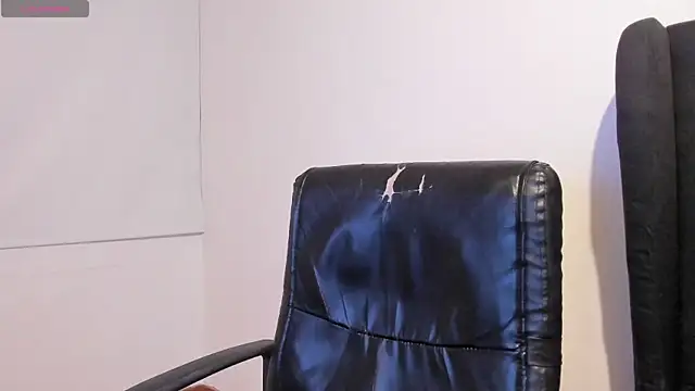 EmaGw online show from October 2025 12:02:03 AM