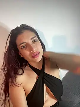 dakota le online show from April 2026 02:35:01 AM