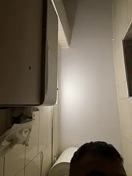 Antreas22 online show from April 2026 04:04:02 AM