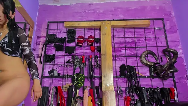 alexia aitanaa  online show from February 2026 06:38:04 PM