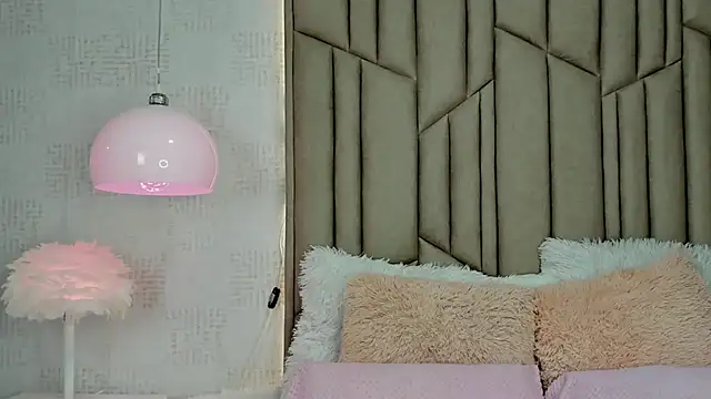 AudreyElla online show from March 2026 06:10:02 AM