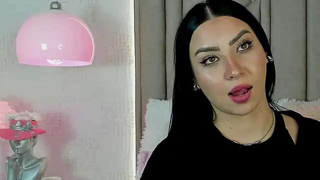 Snapshot of AudreyElla chatting on November 2025 03:44:01 AM AudreyElla online show from November 2025 03:44:01 AM