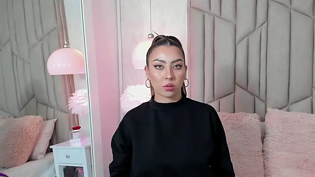 Snapshot of AudreyElla chatting on March 2025 01:37:01 AM AudreyElla online show from March 2025 01:37:01 AM