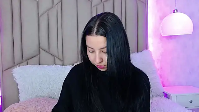 Snapshot of AudreyElla chatting on September 2025 06:36:02 AM AudreyElla online show from September 2025 06:36:02 AM