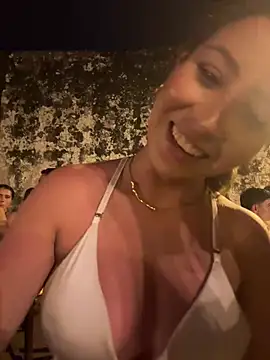 Snapshot of AudreyElla chatting on February 2025 04:36:01 AM AudreyElla online show from February 2025 04:36:01 AM