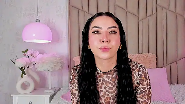 AudreyElla online show from May 2026 10:46:01 PM