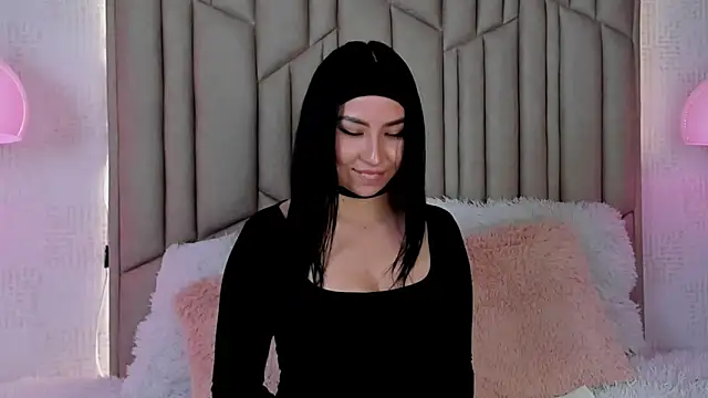 AudreyElla online show from March 2026 02:37:02 AM