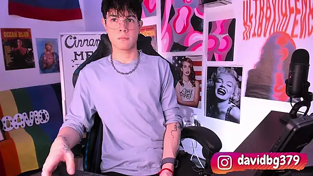 Snapshot of cinnamon_boyxxx chatting on March 2025 01:13:02 AM cinnamon boyxxx online show from March 2025 01:13:02 AM