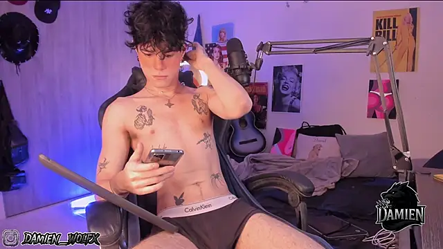 cinnamon boyxxx online show from November 2025 02:48:01 AM