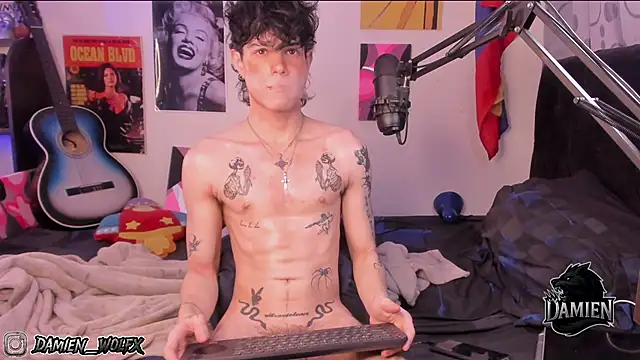 cinnamon boyxxx online show from November 2025 04:05:02 AM