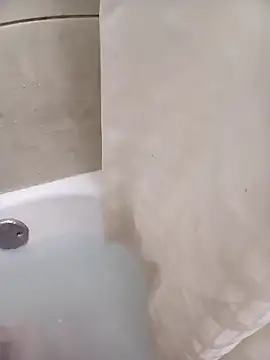 eatmywhiteass online show from April 2026 09:10:02 PM