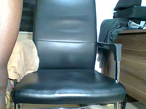 cranes293 online show from November 2025 07:41:02 PM