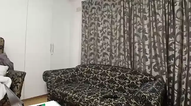 Snapshot of karmicQueen669 chatting on January 2025 10:33:01 PM karmicQueen669 online show from January 2025 10:33:01 PM