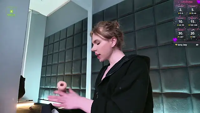 DanielPaige  online show from February 2026 04:05:01 PM