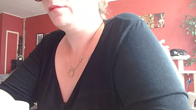 Snapshot of cruellaculdenfer67 chatting on June 2026 07:38:02 AM cruellaculdenfer67 online show from June 2026 07:38:02 AM