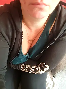 Snapshot of cruellaculdenfer67 chatting on October 2025 08:29:02 AM cruellaculdenfer67 online show from October 2025 08:29:02 AM