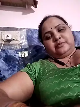 Snapshot of Kiyara7 chatting on February 2025 05:10:02 PM Kiyara7 online show from February 2025 05:10:02 PM